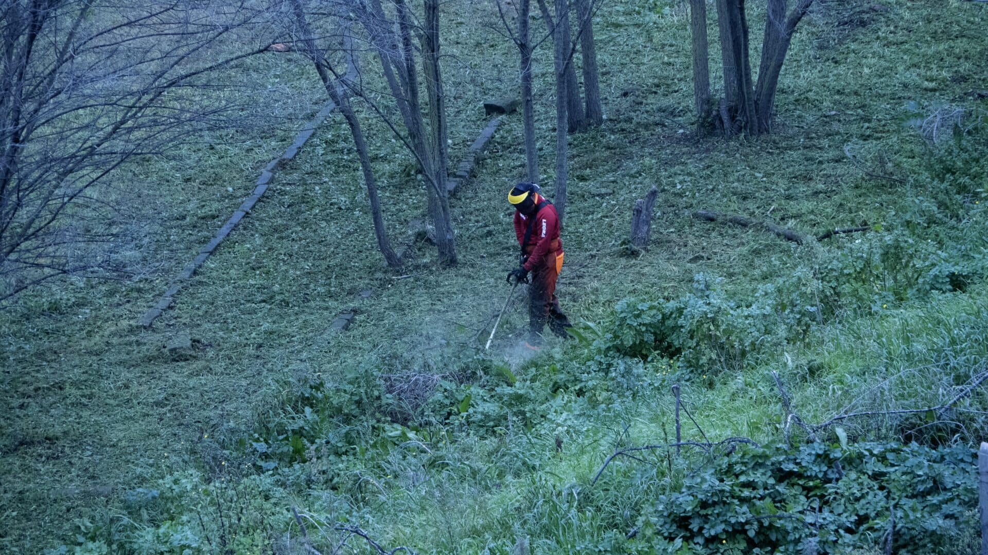 Sassari operai al lavoro nella valle del Rosello